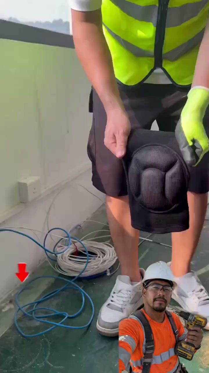 Fqpetcg Facebook ad: Was machen deine Knie, während du arbeitest?