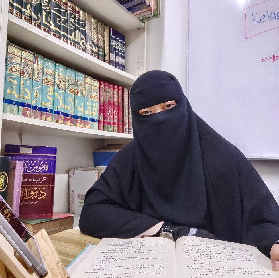 Kelas Fardu Ain Muslimat Online Facebook ad: Yuran bulanan RM20 sahaja.