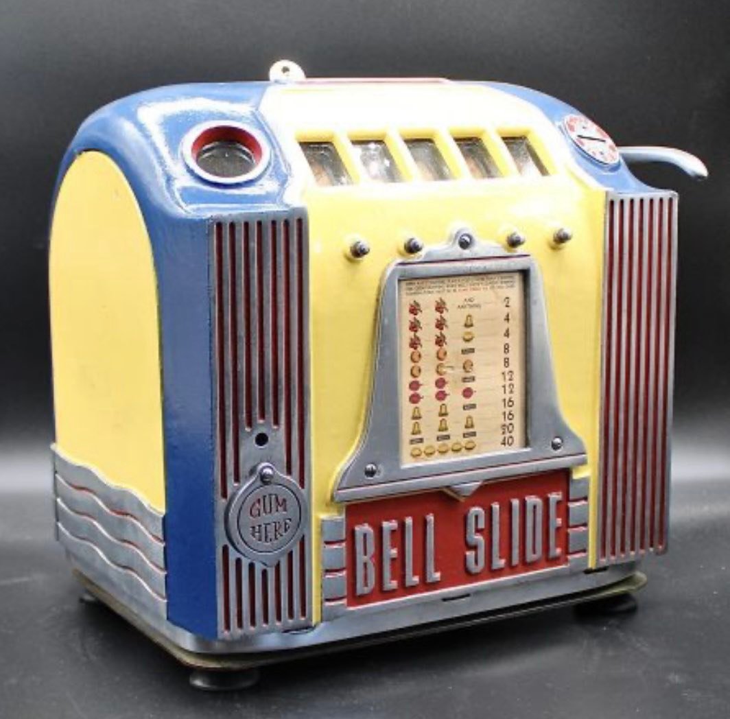 Vintage Finds: Antiques, Uniques Facebook ad: Vintage Finds Antiques