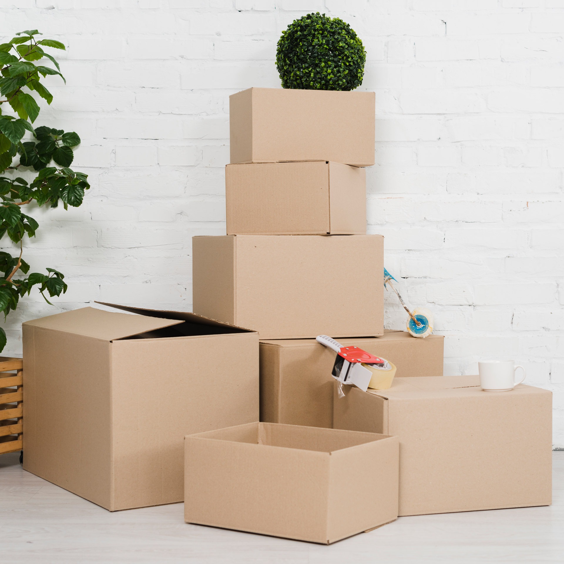 Yongsen movers Facebook ad: Moving soon? Move + Storage