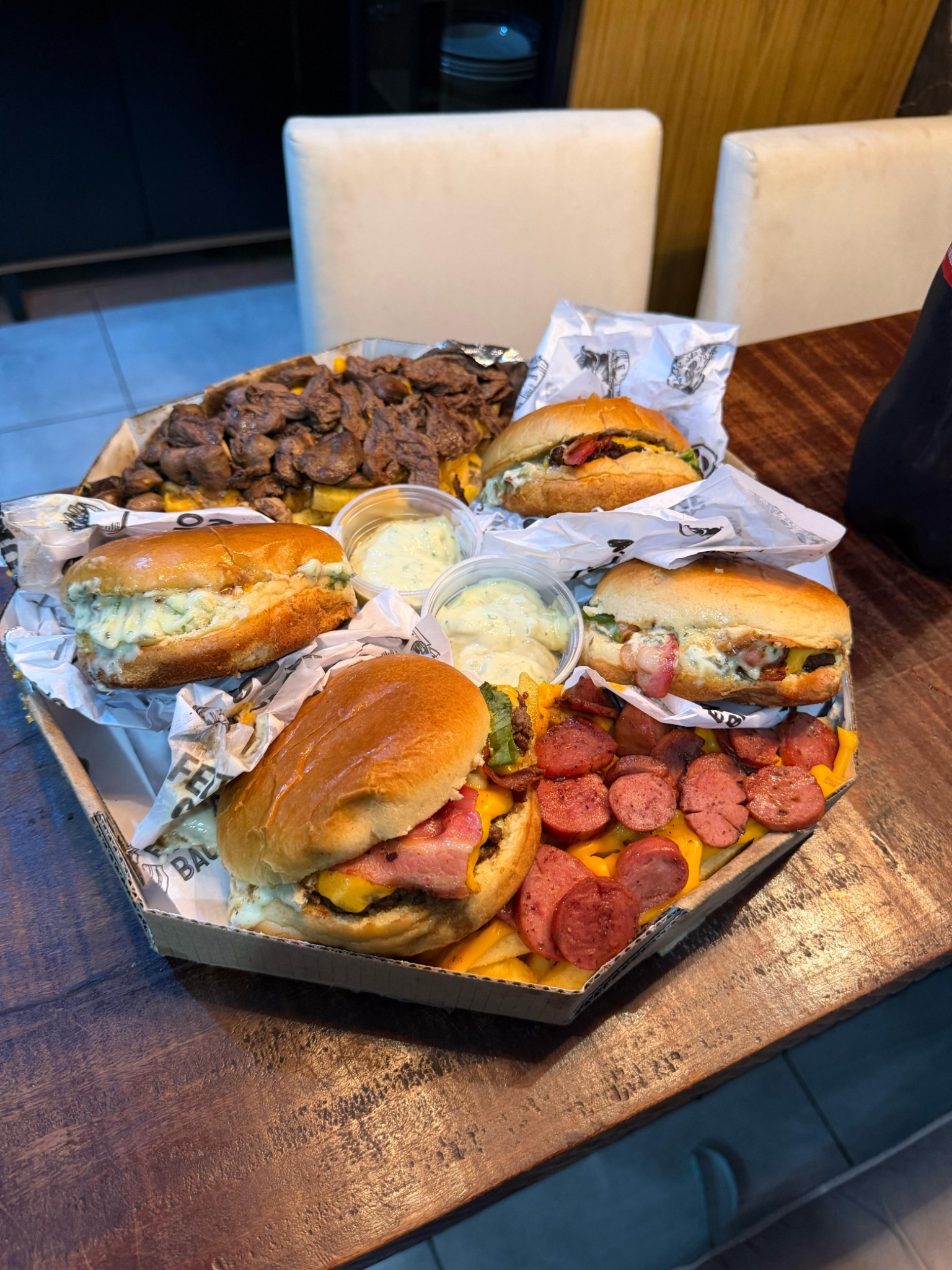Eduvale Burger Facebook ad: O melhor lanche de Santa Maria e bem…