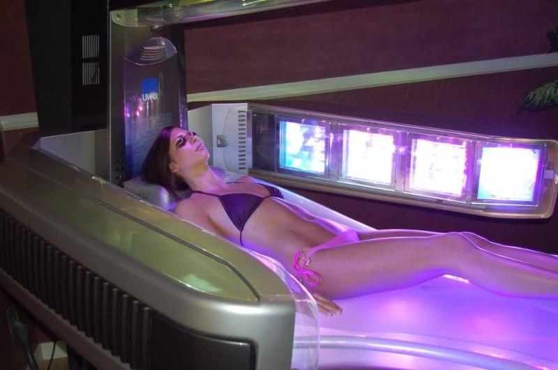 Soleil Tan Spa Facebook ad: JOIN CLUB SOLEIL NOW AND GET A WHOLE…