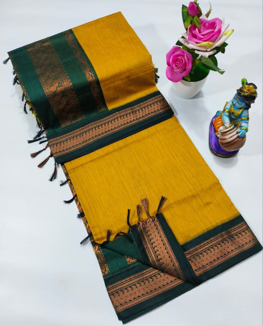 Thaaragai fashions Facebook ad: 𝐎𝐟𝐟𝐞𝐫 𝐒𝐚𝐥𝐞