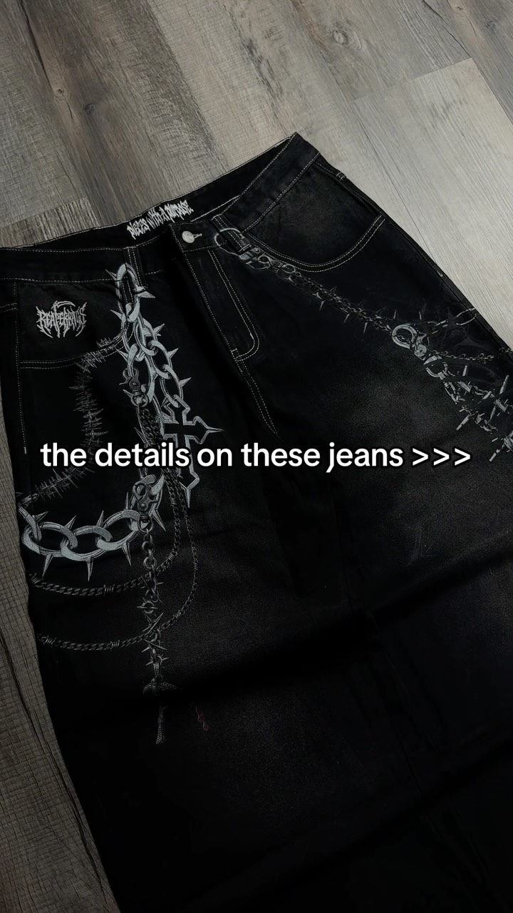 hell.vex Facebook ad: details matter.