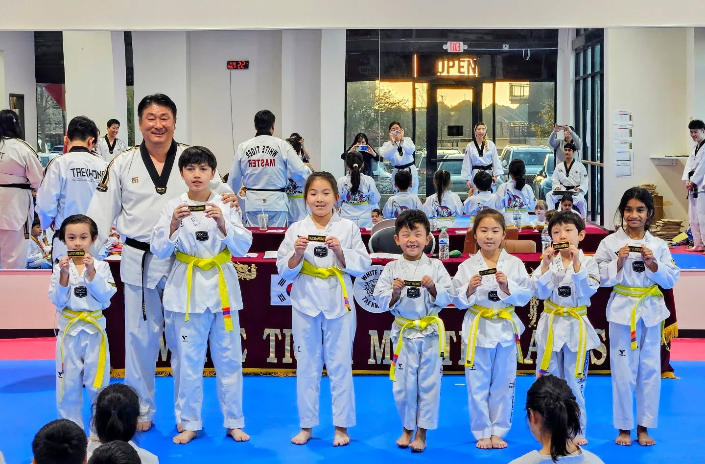 White Tiger Taekwondo Lewisville Facebook ad: 2 FREE Trial Classes (No Strings Attached)