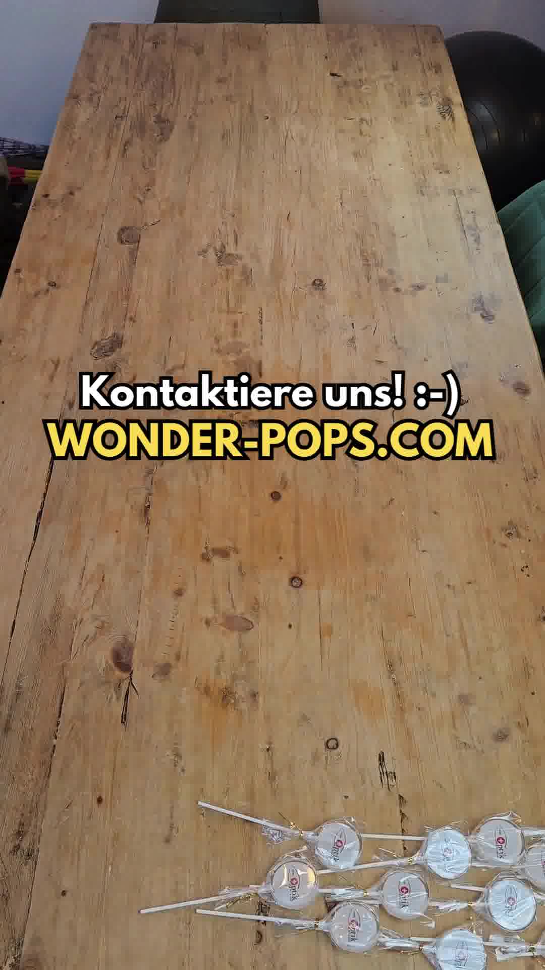 Wonderpops Facebook ad: Logo Lolli als Werbegeschenk