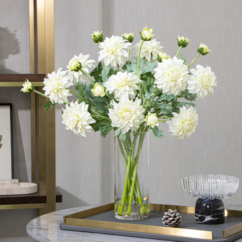 Fashimgroup Facebook ad: Lifelike Artificial handmade flowers Arrangement