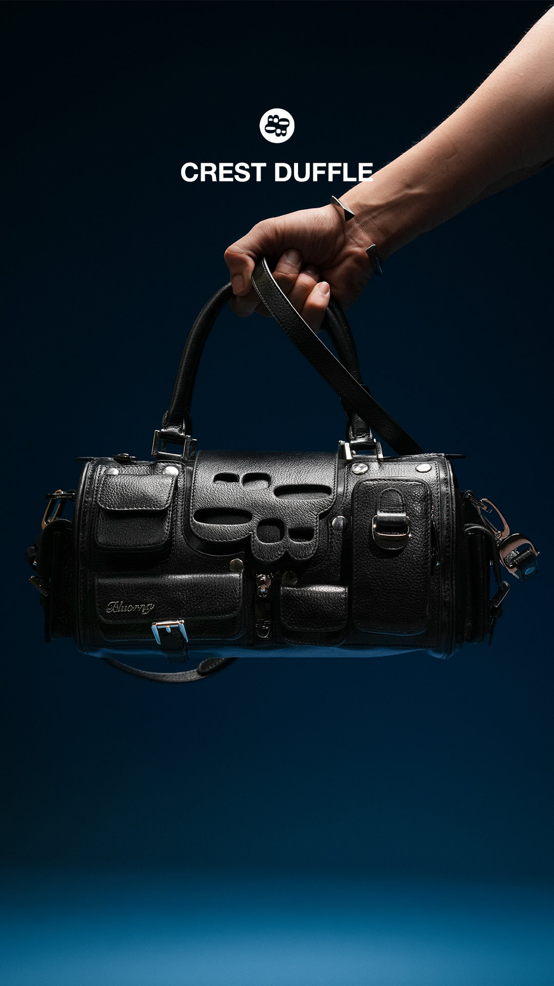 Bluorng Facebook ad: Shop The Newest Collection