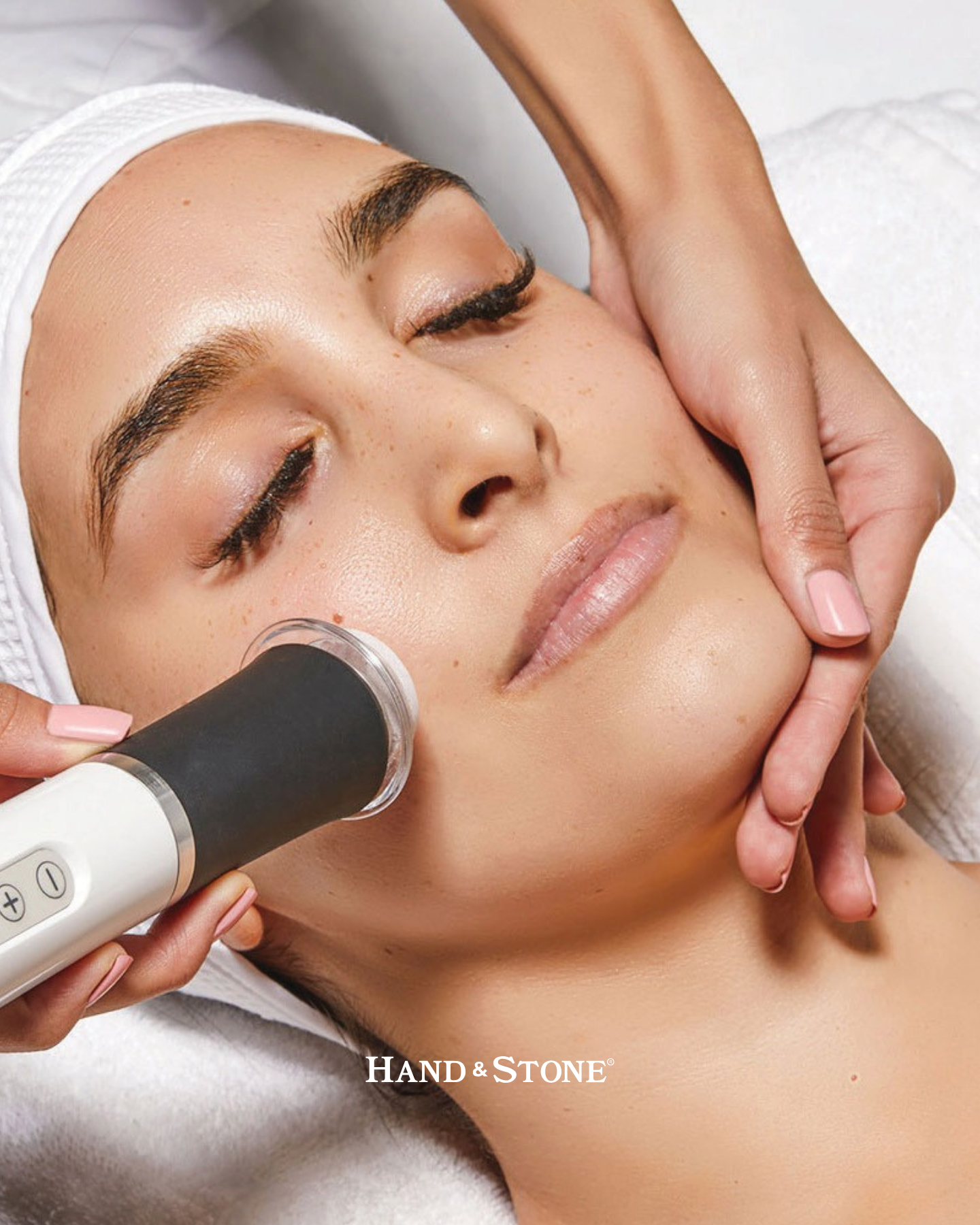 Hand & Stone Massage and Facial Spa Canada - Corporate Facebook ad: April Skincare Bundles