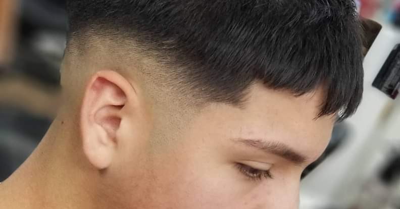 Estilo Latino Barber Shop Facebook ad