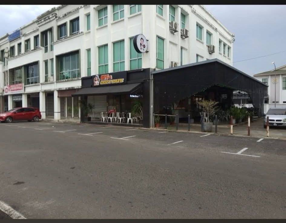 21-A COZY CAFE Facebook ad: 21-A COZY CAFE | 用心做料理,也用心做善事