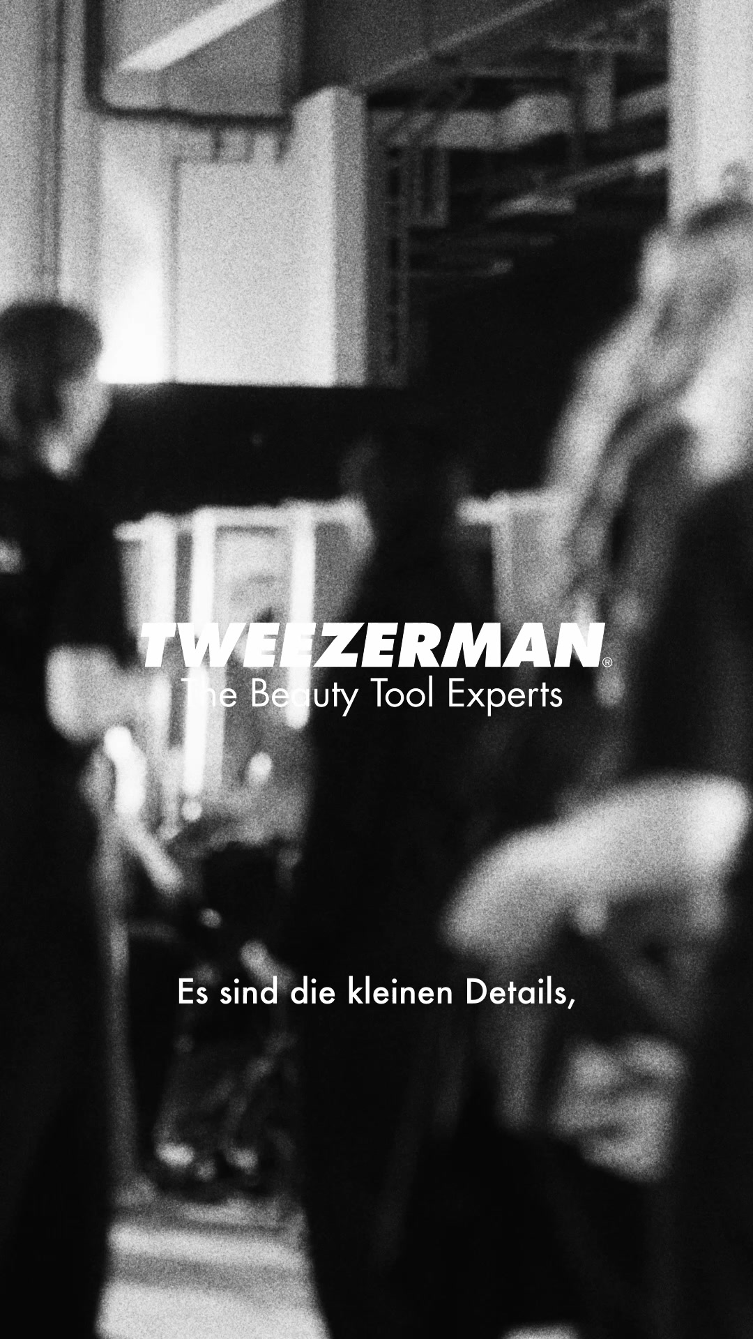 Tweezerman Germany Facebook ad: Backstage Qualität. Vom Runway direkt zu dir.