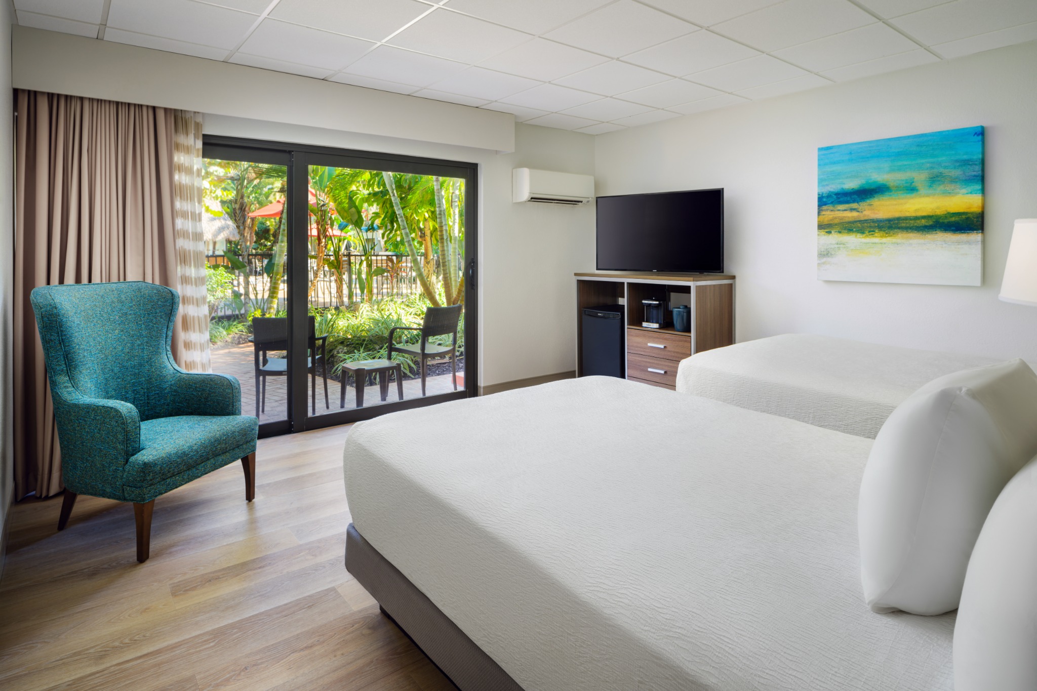 Best Western Naples Inn & Suites Facebook ad: Escape to Paradise in Naples, Florida!