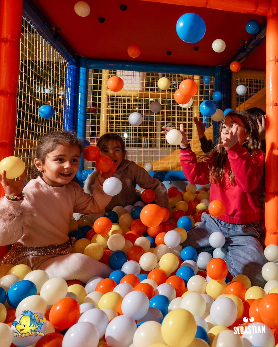 Sebastian - Lobster, Pizza & Burger Facebook ad: Flounderland è qui: il Playground dove i bambini…