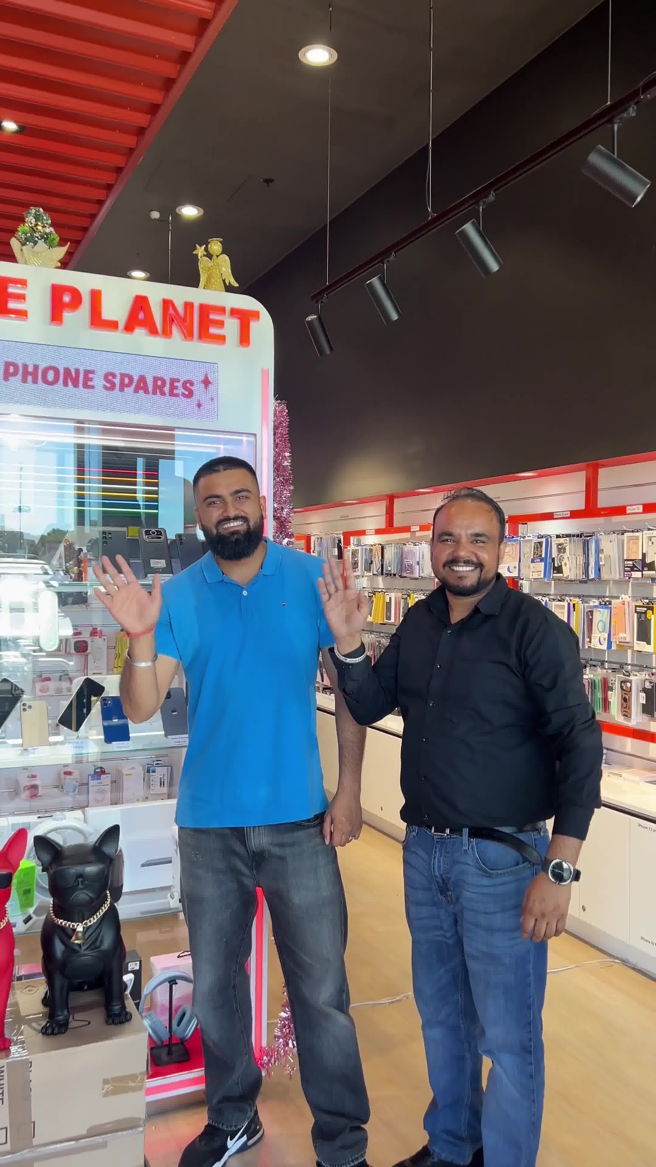 Mobile Planet Westgate - Northwest Facebook ad: Chat in Messenger
