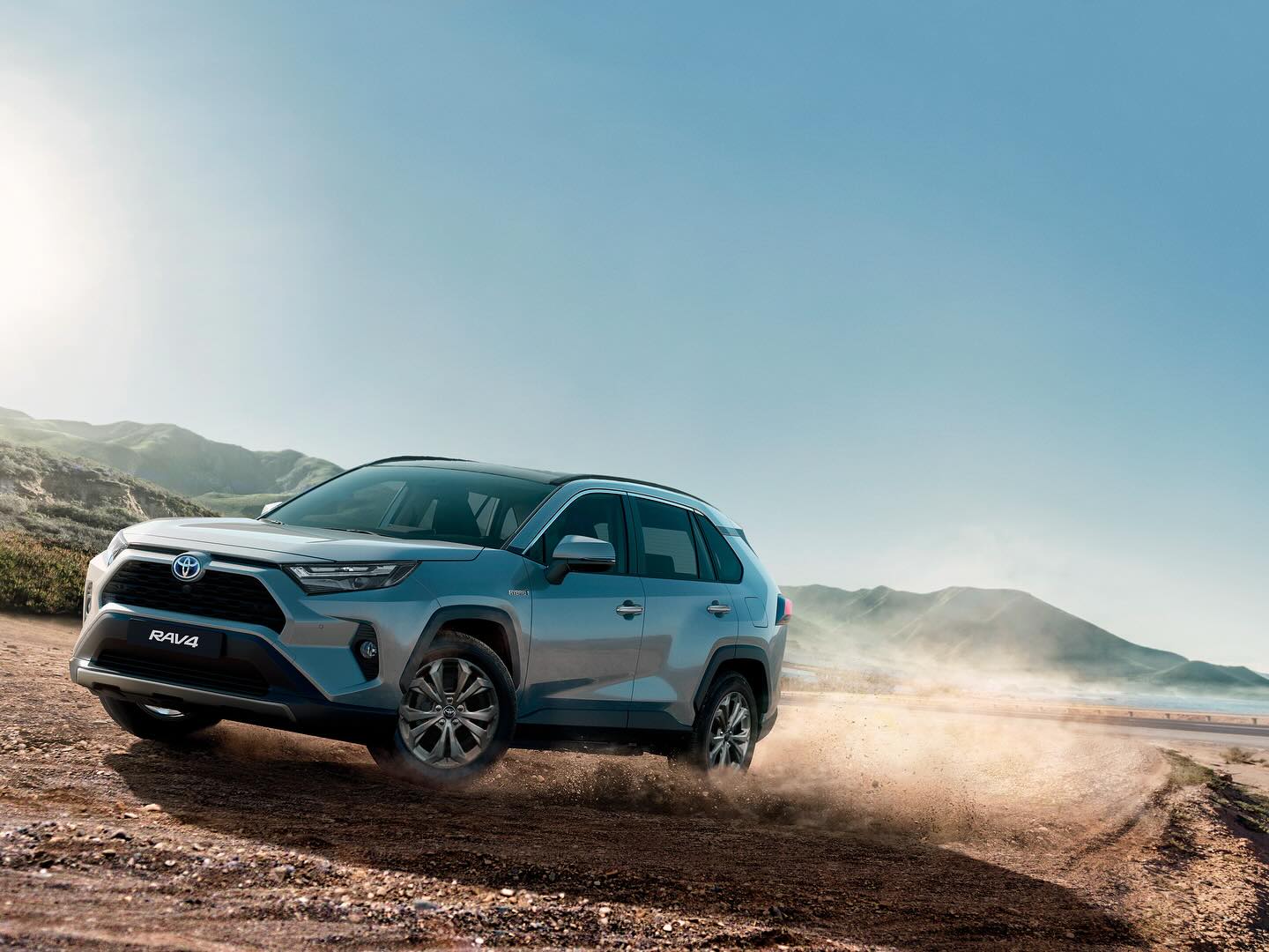 Toyota Federico S.A. Facebook ad: La nueva RAV4 Hybrid combina eficiencia, potencia y…