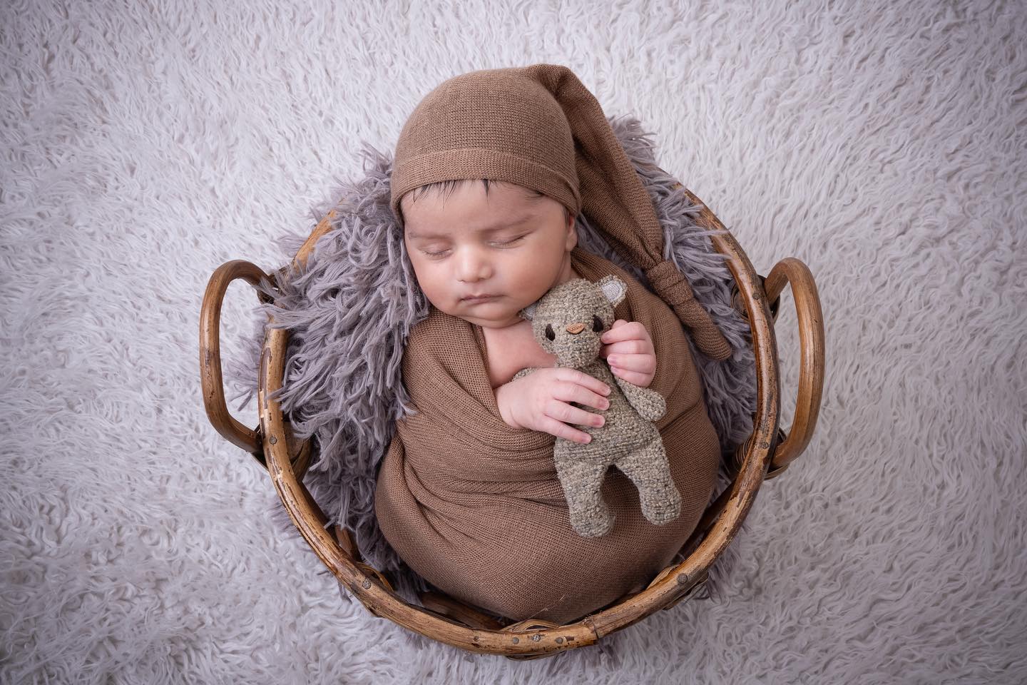 Family Tree Baby Photography Inc. Facebook ad: STUDIO IS OPEN