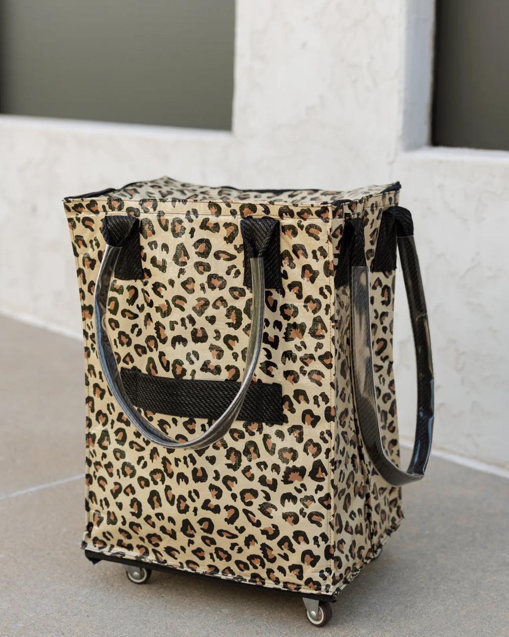 The Vintage Leopard Facebook ad