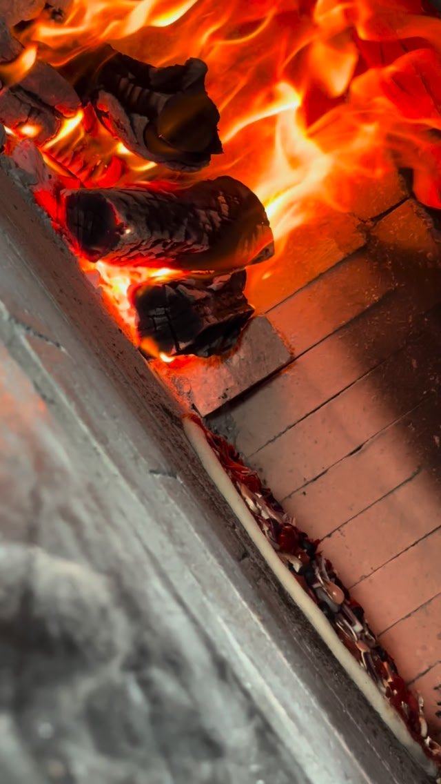 Humo's Smoke Meet Bar Facebook ad: Una experiencia delivery, a la puerta de tu…
