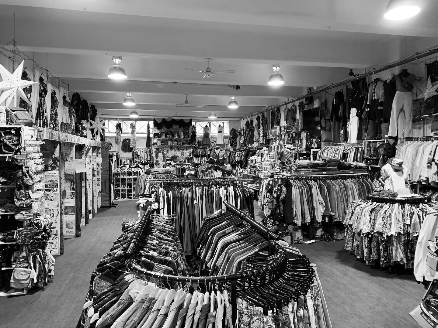 RetroStar Vintage Clothing Facebook ad: Melbourne's biggest & most affordable vintage store