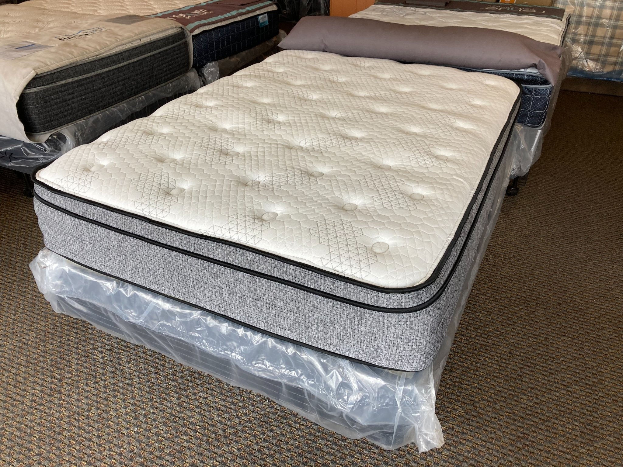 Mattress Outlet of Burlington Facebook ad: TAX REFUND MATTRESS SALE!