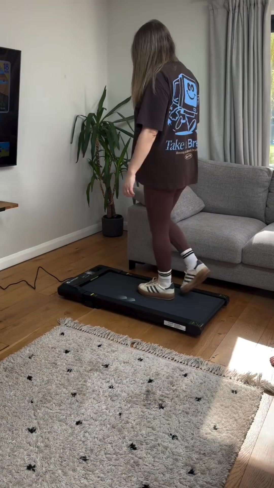 DeerRun-UK Facebook ad: Hit 10K Steps Without Changing Your Routine