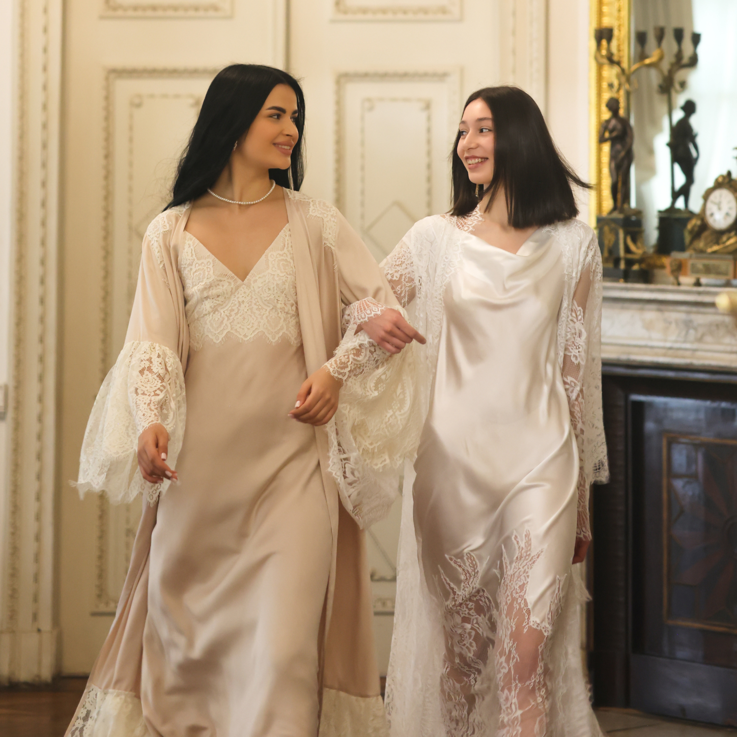 Kâfemme Facebook ad: Be beautiful at home Discover robes, sets and…