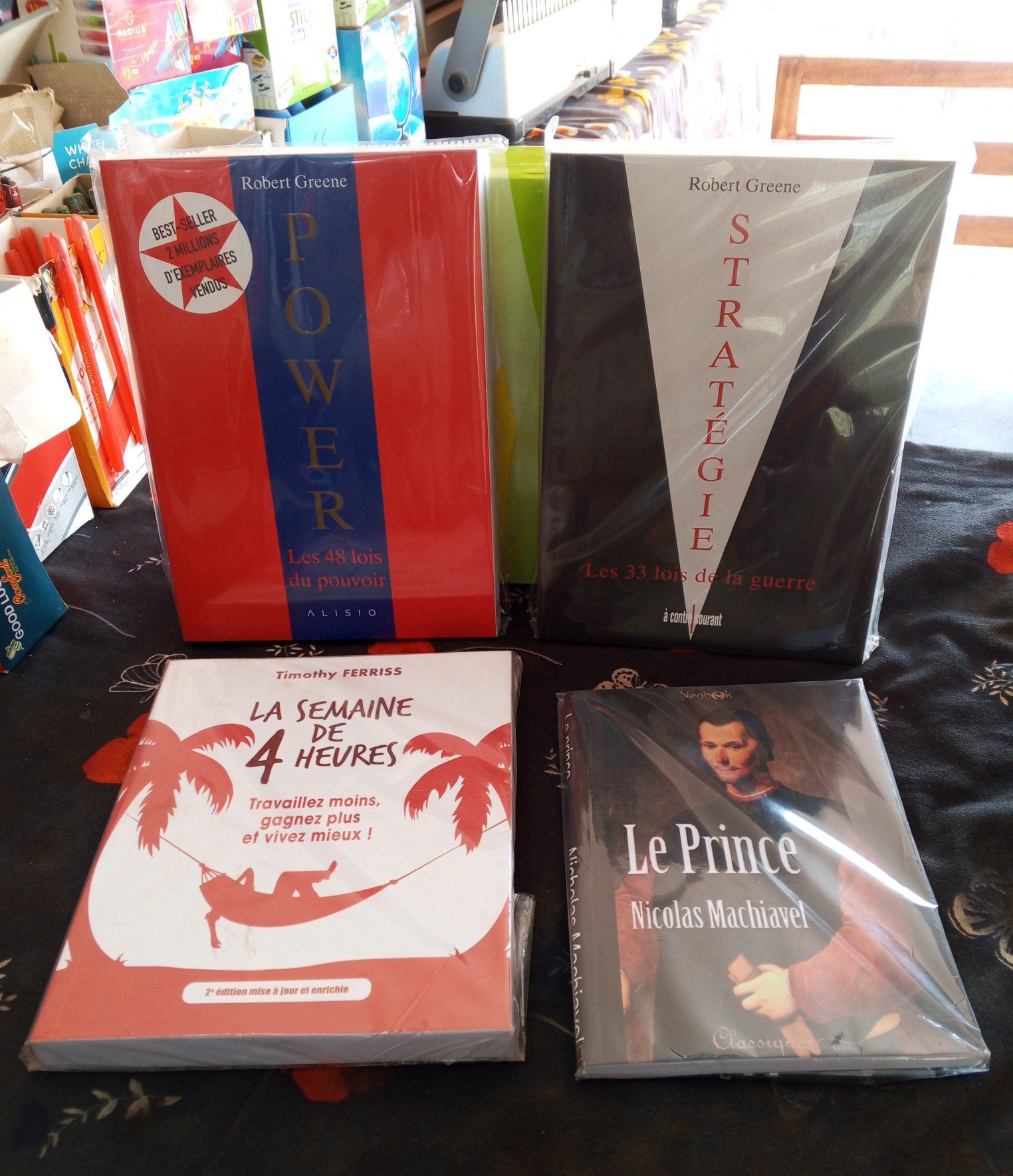 Librairie Papeterie Kayira de Bamako Facebook ad: À la Librairie Papeterie Kayira, nourrissez votre esprit…