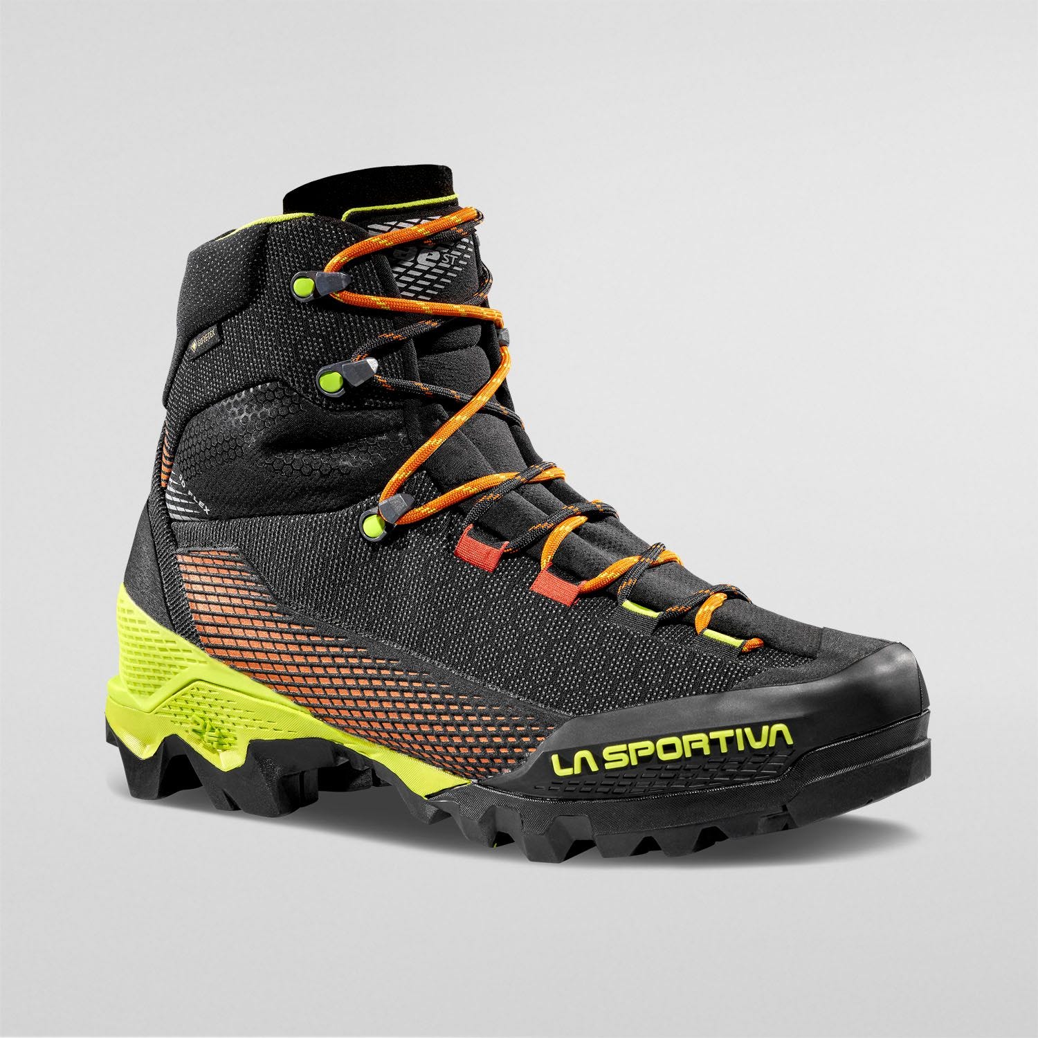 La Sportiva Facebook ad