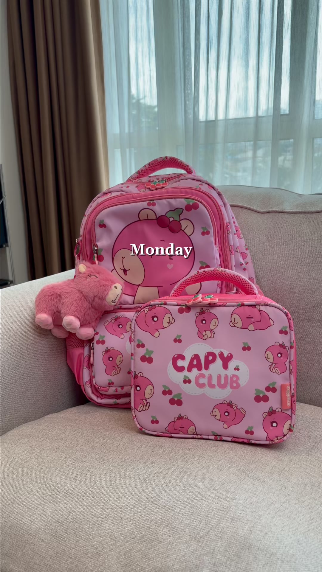 CAPY ERA Facebook ad: FREE Bag Charm