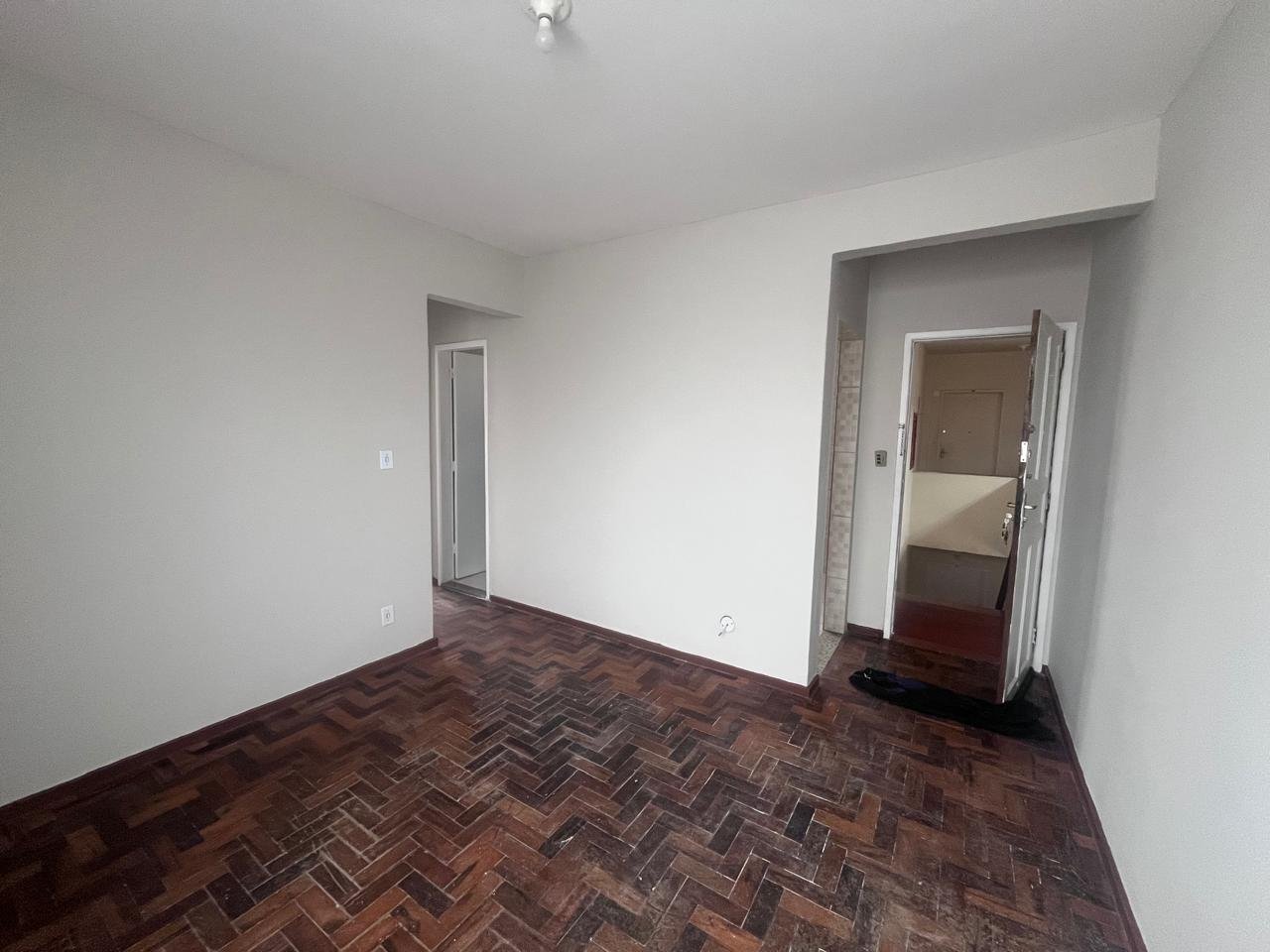 Fabio Baltar Lima Facebook ad: 2 quartos 1 banheiro Apartamento