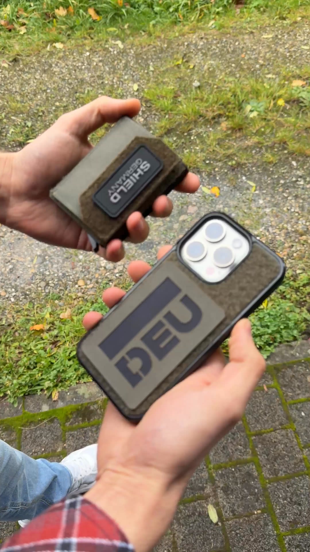 Shield Germany Facebook ad: + 2 Patches Gratis