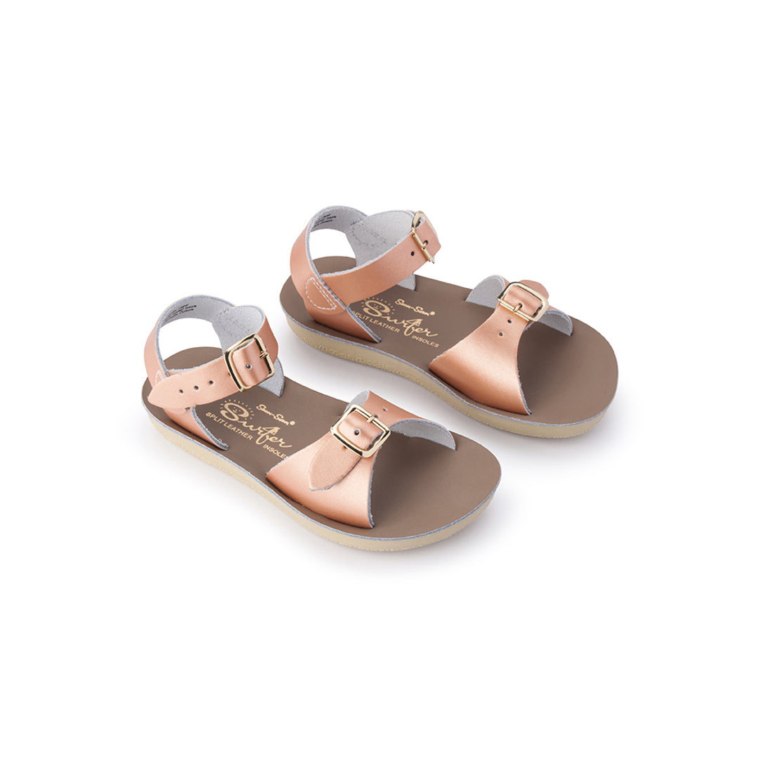 Daisy & Hen Facebook ad: At Daisy & Hen, we handpick every piece…