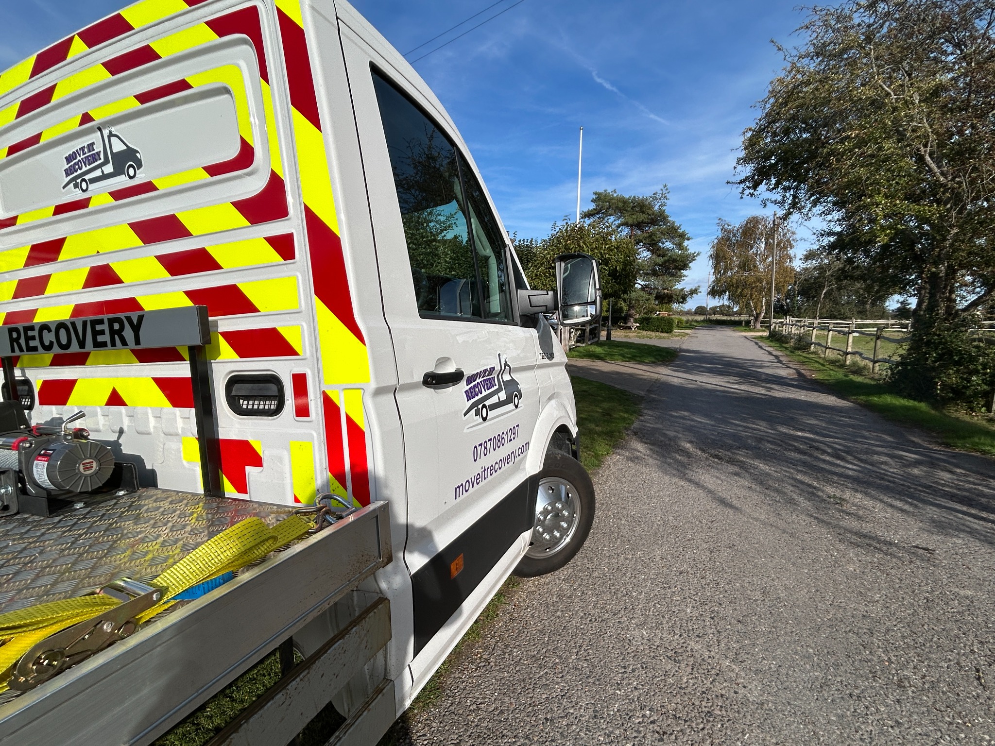 Move It Recovery Facebook ad: Safe, Secure & Reliable vehicle towing services.
