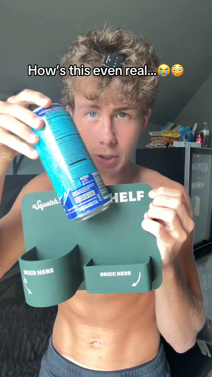 Dr. Squatch Facebook ad: FREE SHOWER BEER HOLDER + 32% OFF