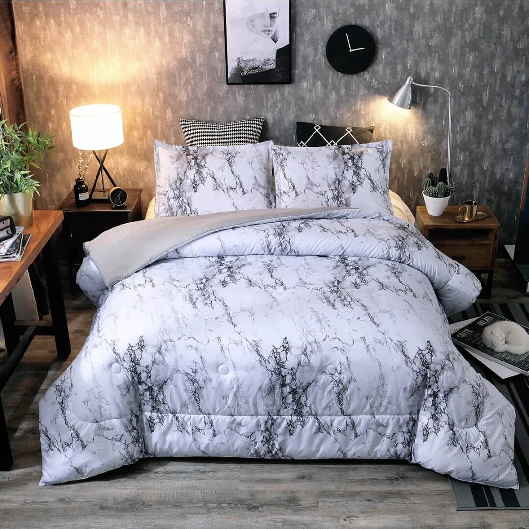 The Bed Linen Facebook ad