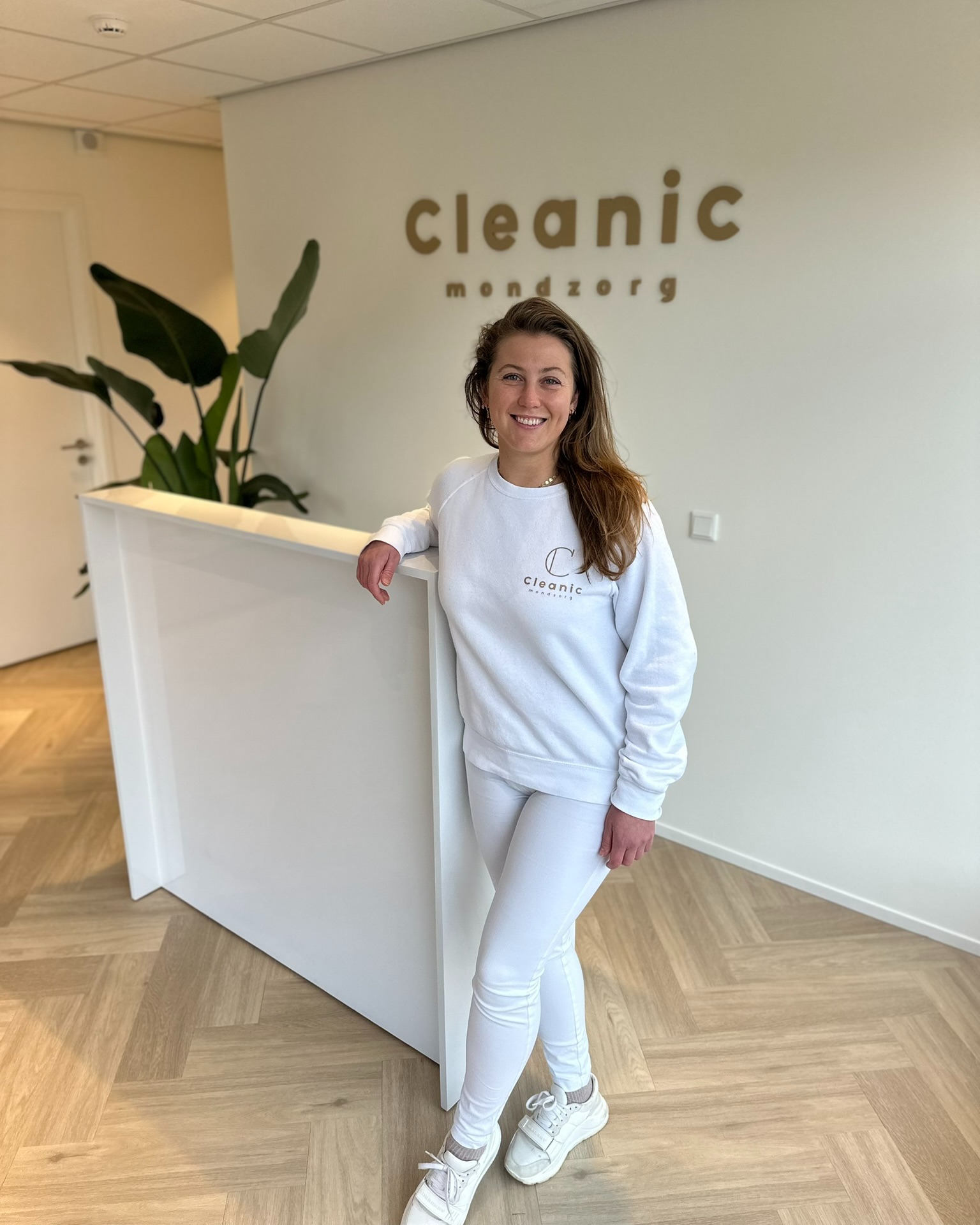 Cleanic Mondzorg Facebook ad: Mijn naam is Anne Lelieveld en ik ben…