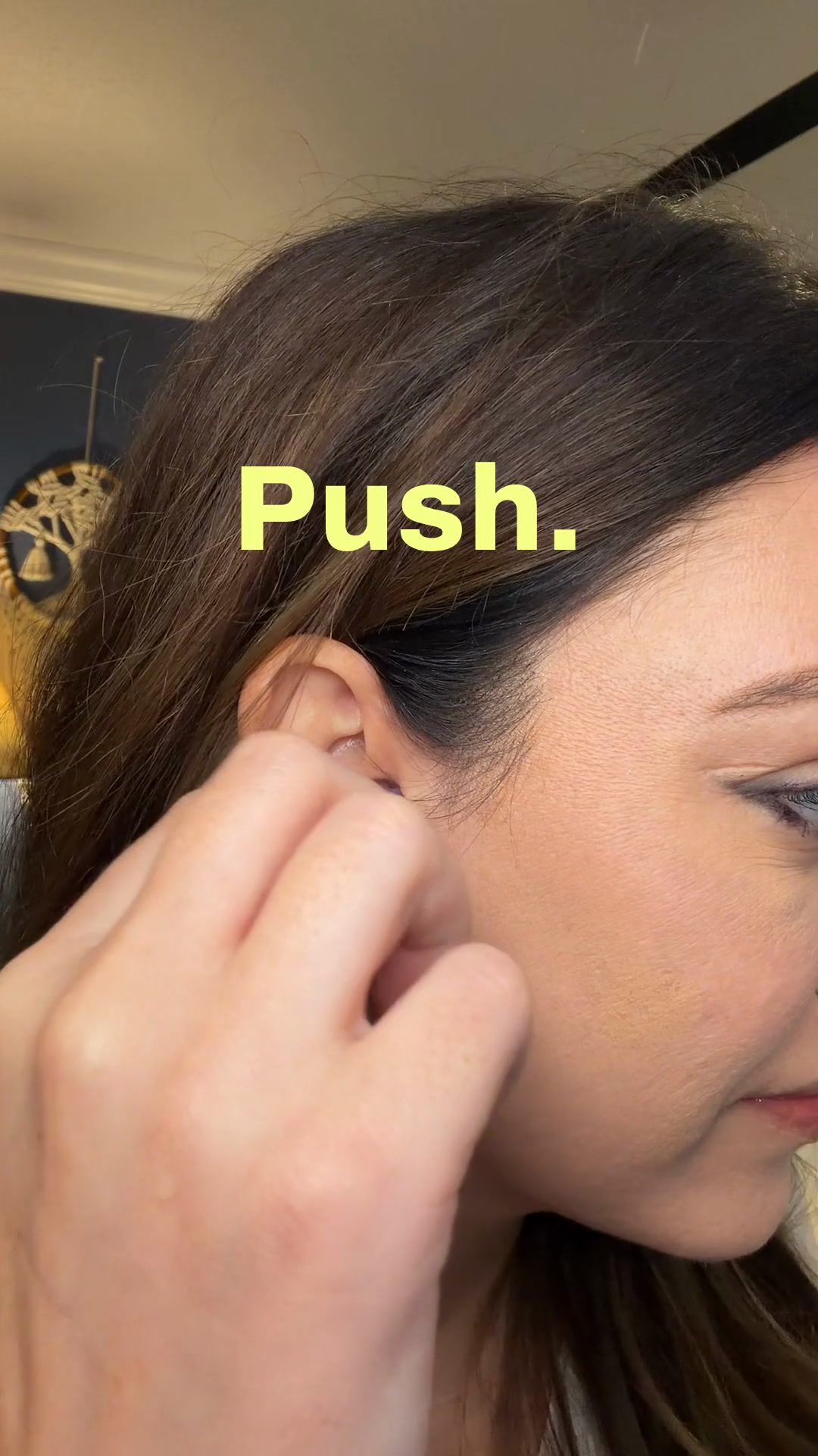 Manta Sleep Facebook ad: Earplugs for side-sleep. Finally.