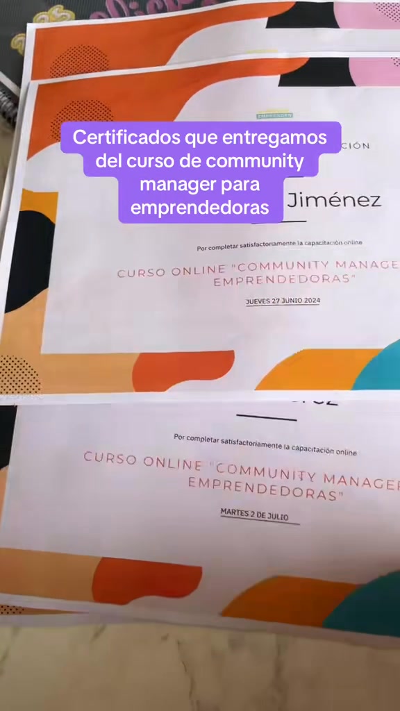 Mujeres que Emprenden Facebook ad: ¡Tu última oportunidad!