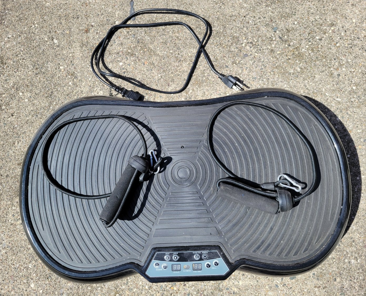 Kim Bergier Facebook ad: Exerciser Vibration Platform