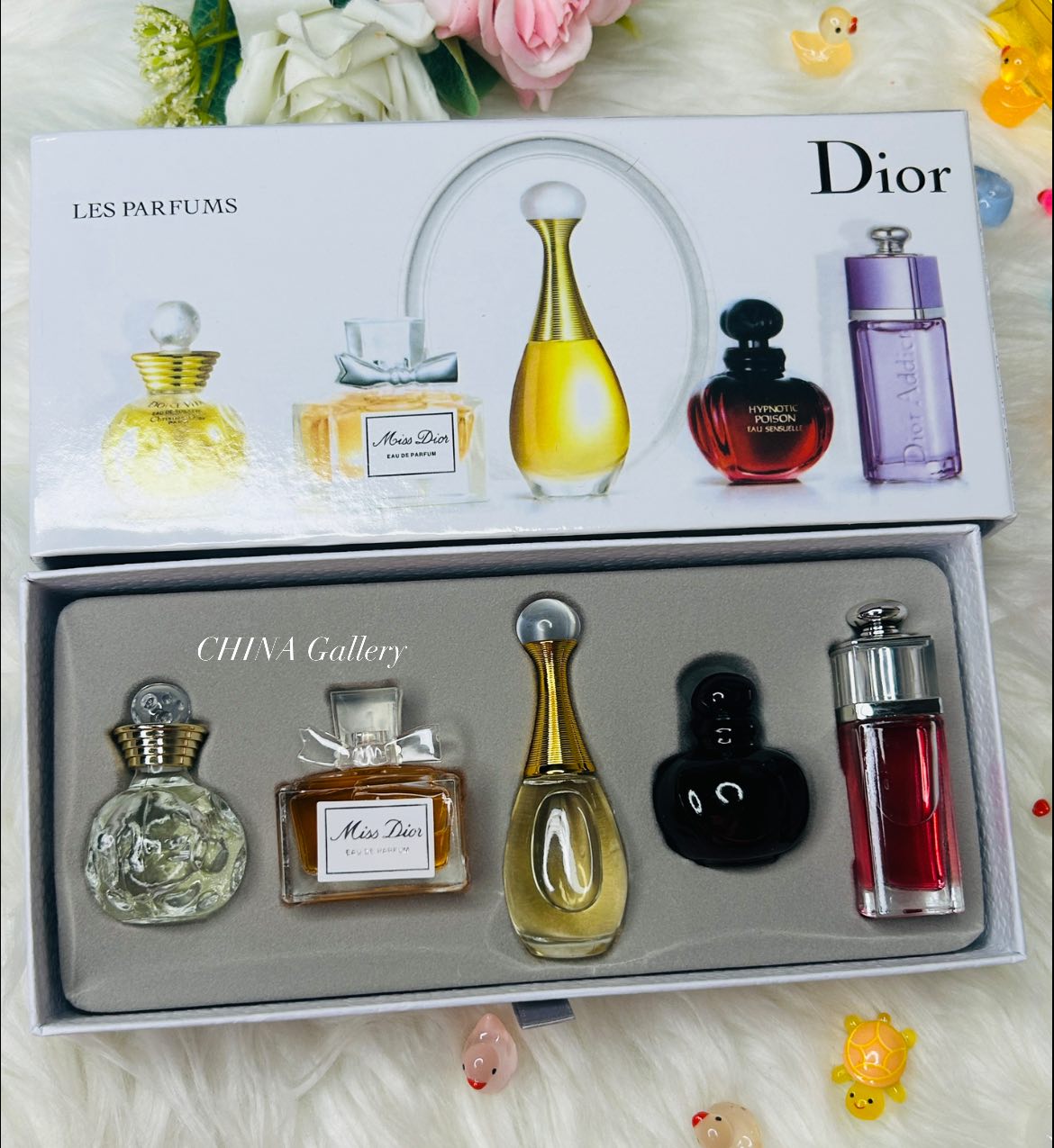 China Gallery Facebook ad: Dior 5 Pcs Mini Perfume Gift Set