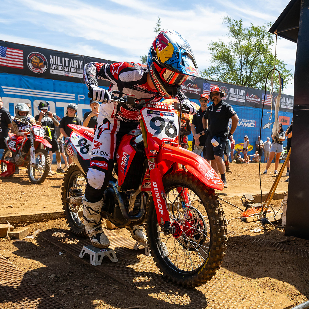 MXstore Facebook ad