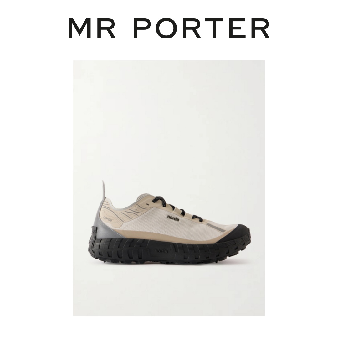 MR PORTER Facebook ad