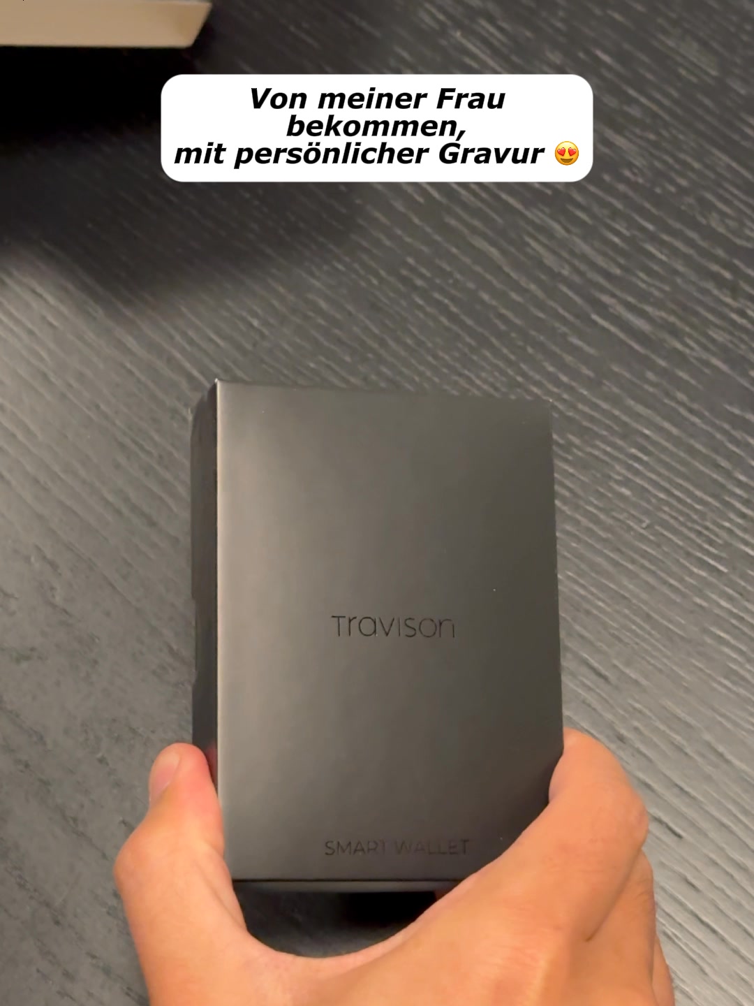 Travison Facebook ad: Gratis Versand + Bis zu 50% sparen auf das 2. Wallet
