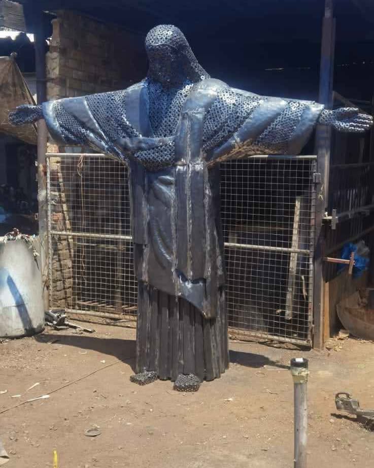 Roy Rwanga Facebook ad: Metal art sculptures