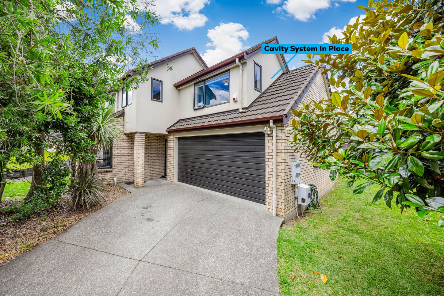 Harcourts New Age Facebook ad: THIS PROPERTY MUST BE SOLD