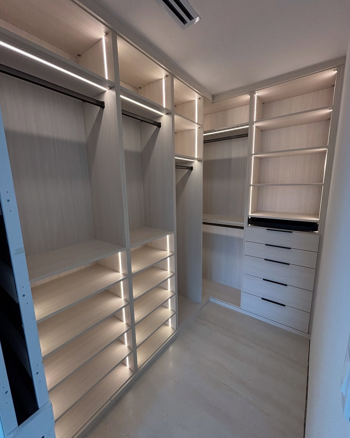 truclosets Facebook ad: Custom closet completed