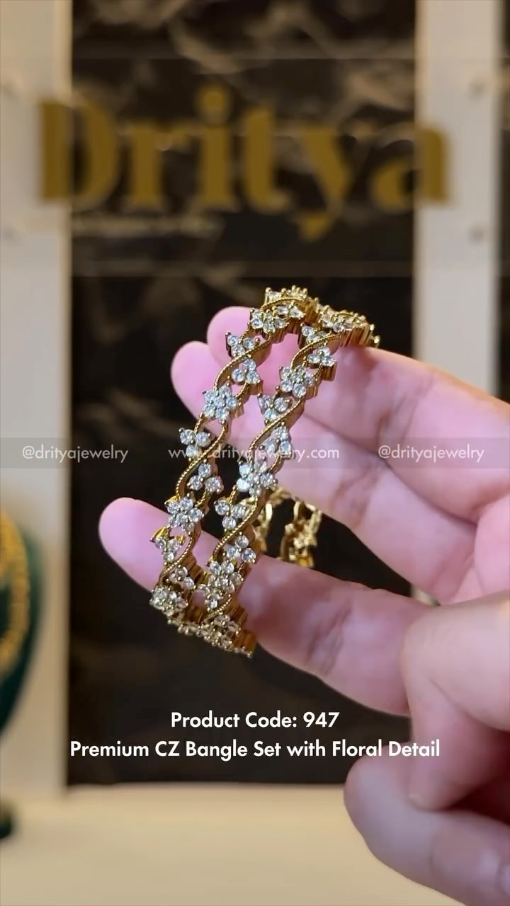 Dritya Jewelry Facebook ad: Price: ₹899 • Limited Time Sale • Comment…