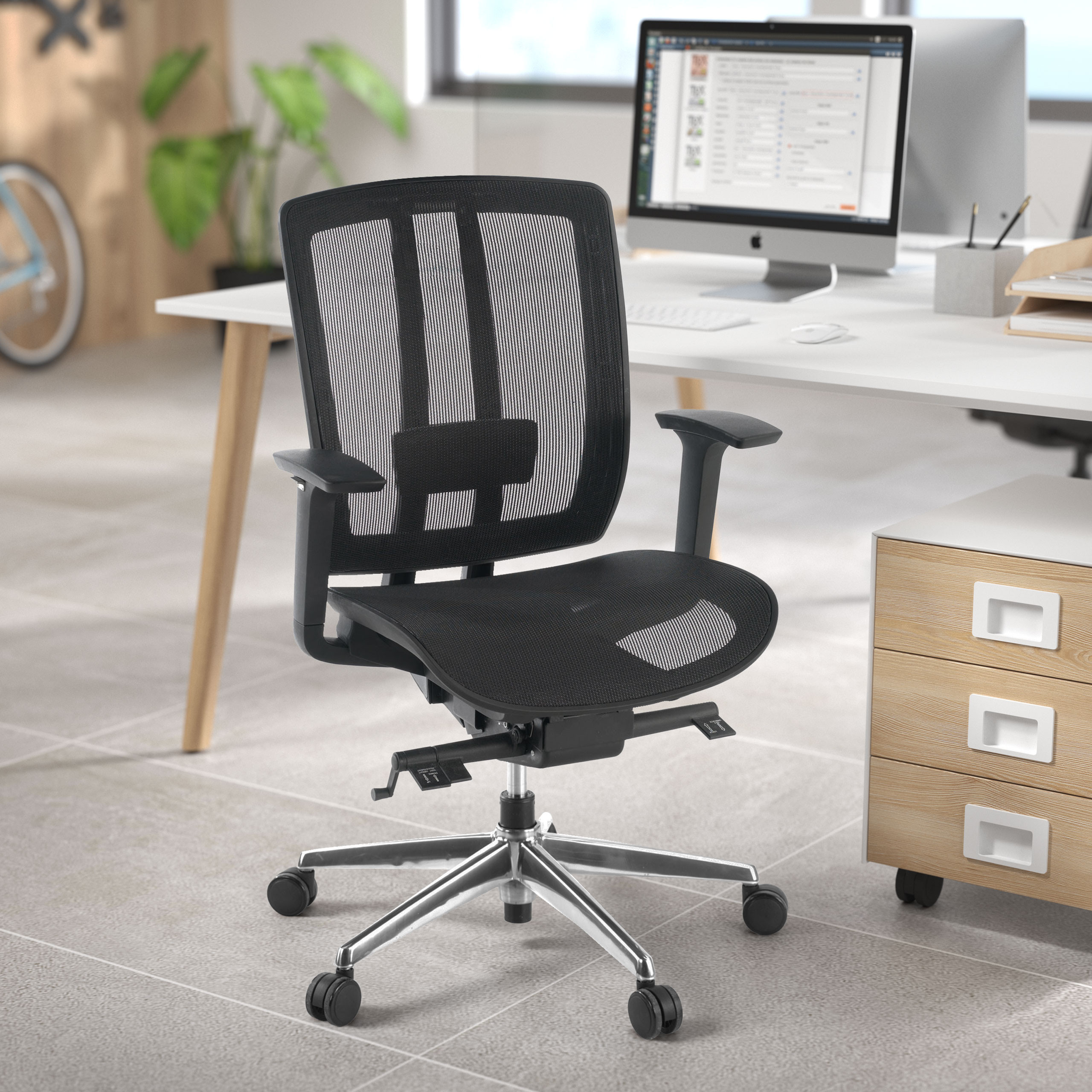 Ofiprix Facebook ad: Número 1 en Muebles de Oficina ¿Listo para…