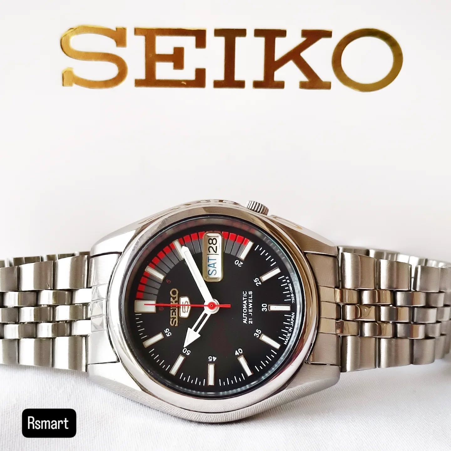 Watch World Facebook ad: Rs. 15000/